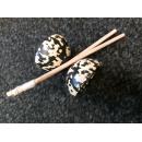 Black and white Diabolo